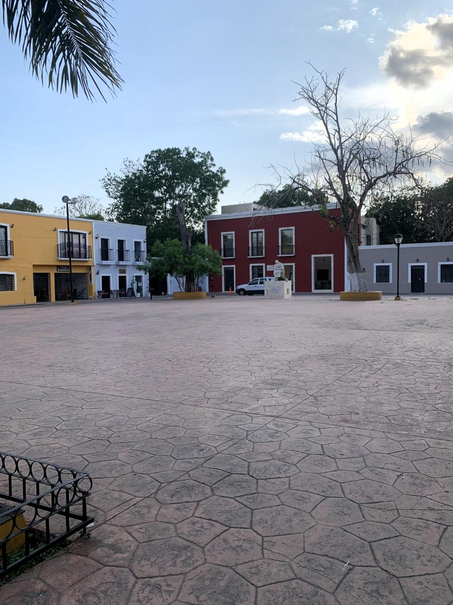 Ferienwohnung In Wotoch Departamentos Con Estacionamiento Valladolid  Exterior foto